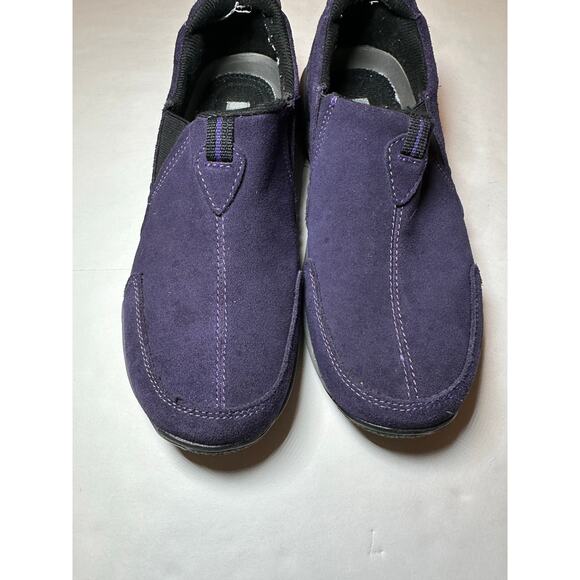 Terrain by Khombu Women’s 9M Pull On Slip On Suede Leather Walking Shoes - Picture 3 of 8